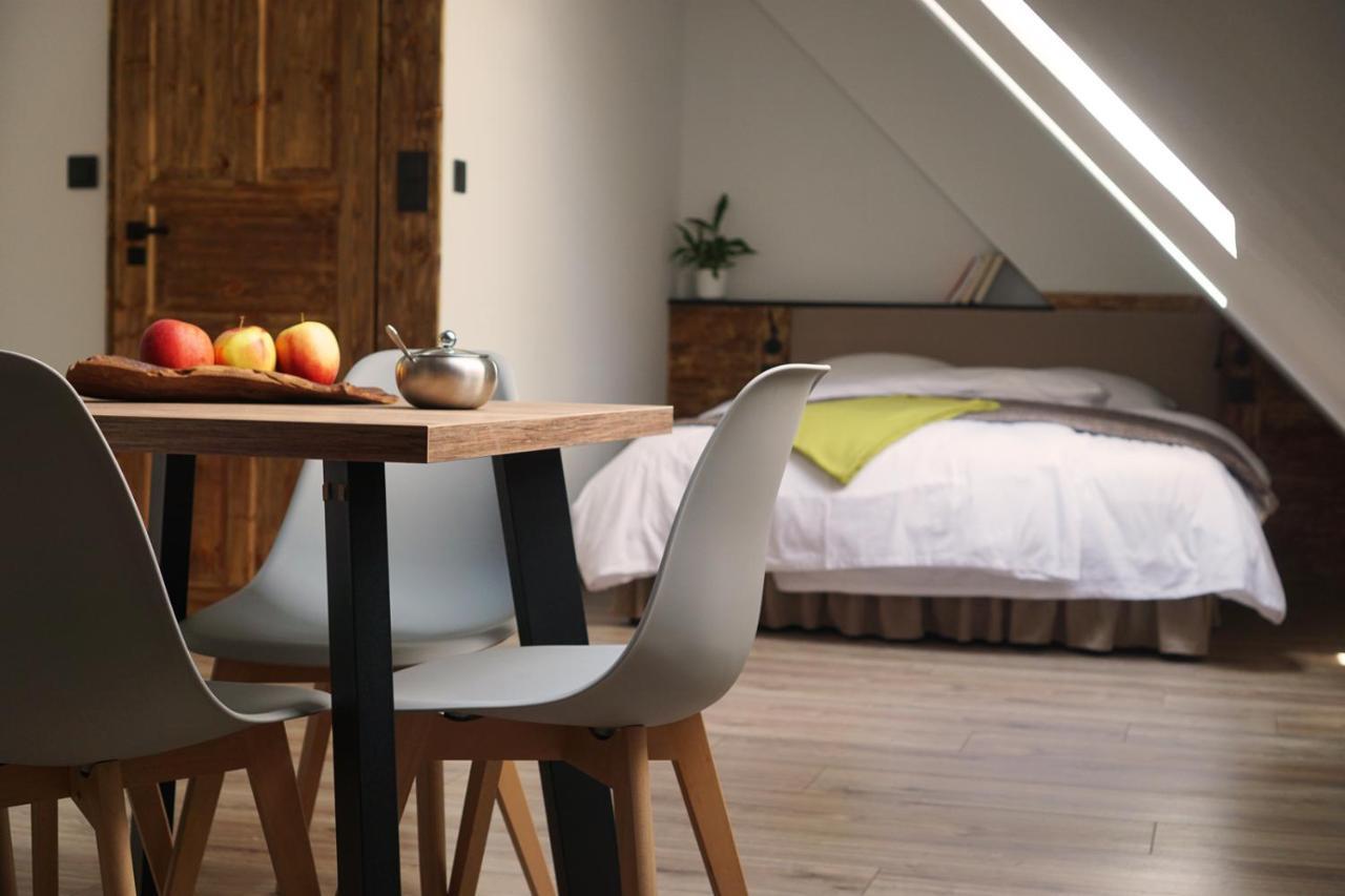 Kamienica Na Nowo Apartamenty Warszawska Mrągowo Esterno foto